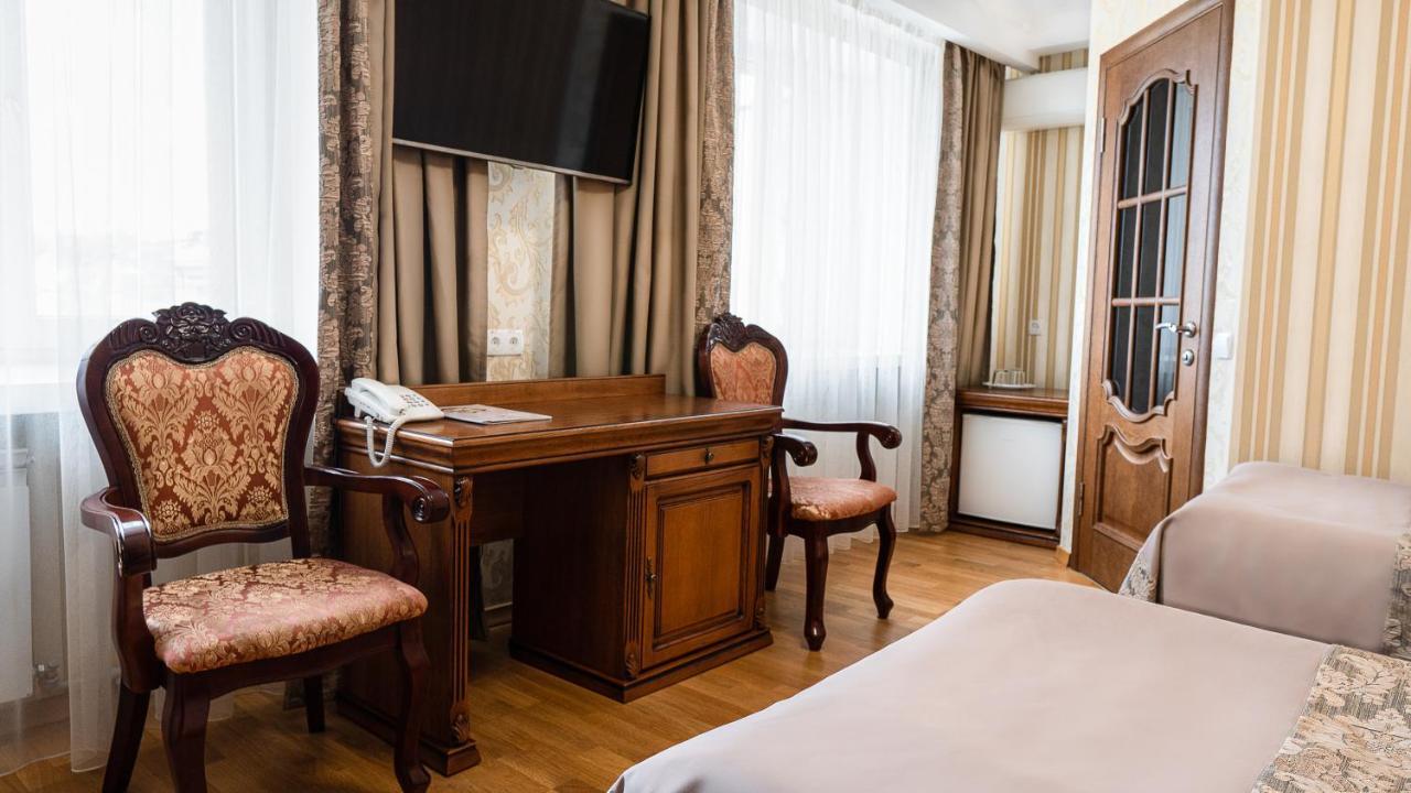 Hotel Lviv Kültér fotó