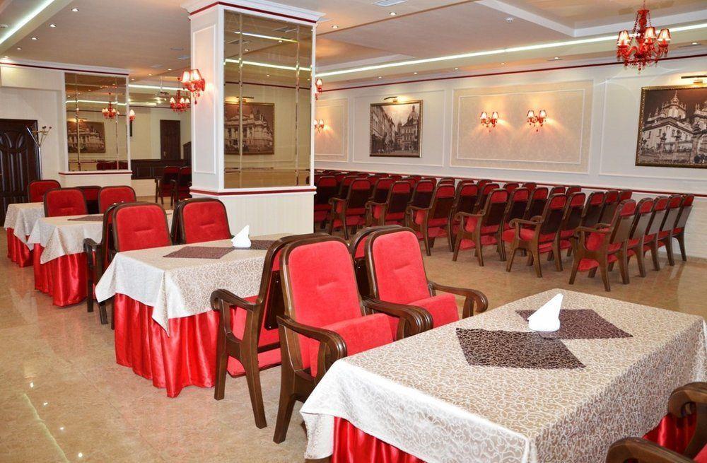 Hotel Lviv Kültér fotó