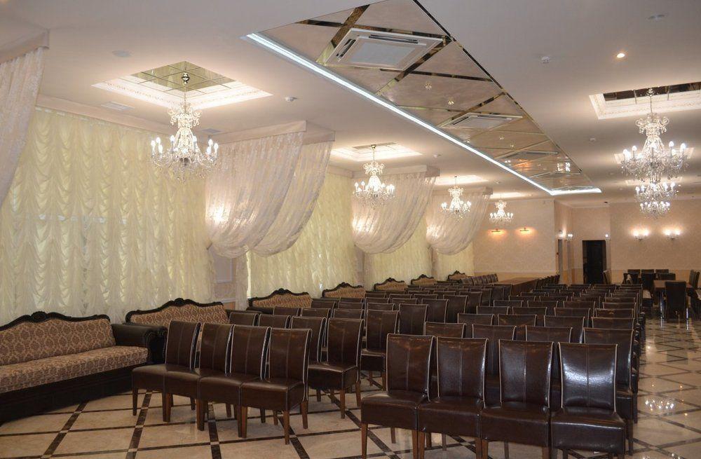 Hotel Lviv Kültér fotó