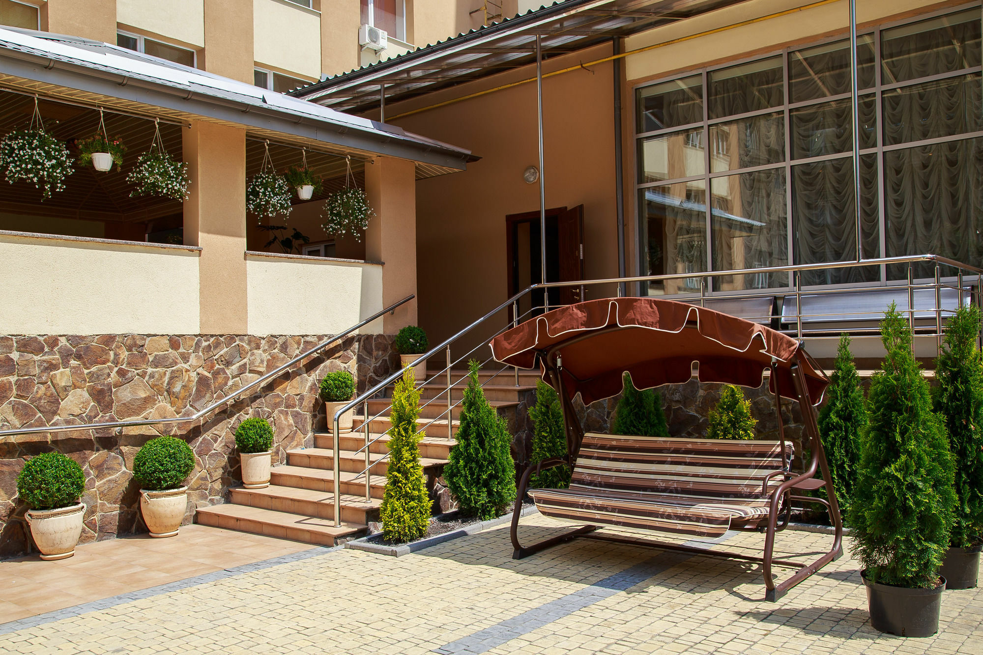Hotel Lviv Kültér fotó